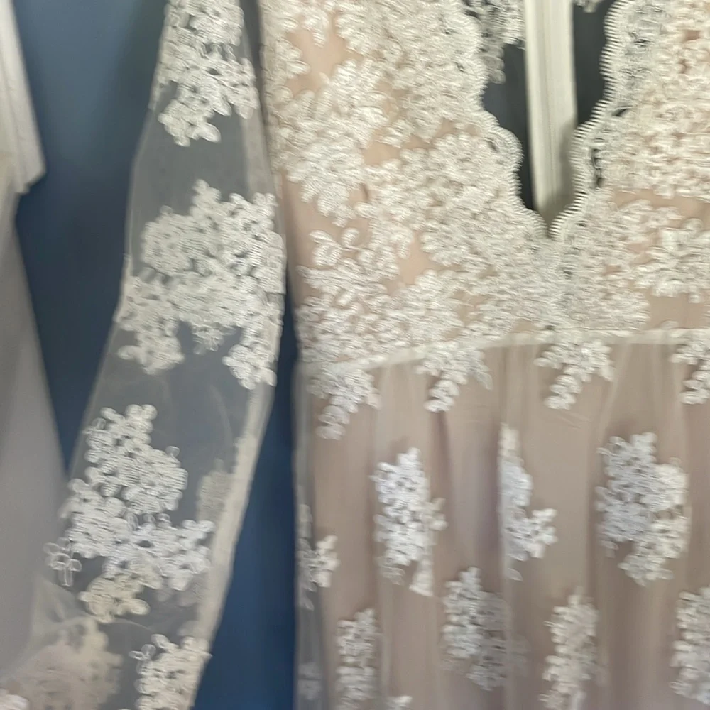 Fun bridal dress for after party or beach wedding ! Soieblu size Med - Picture 2 of 12